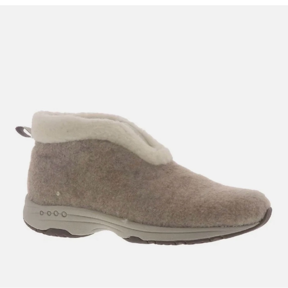 New Easy Spirit
Women's Treepose Cozy Slipper Booties size 7.5